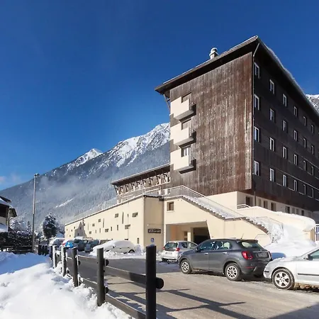 Champaign Powder Chamonix Mont Blanc